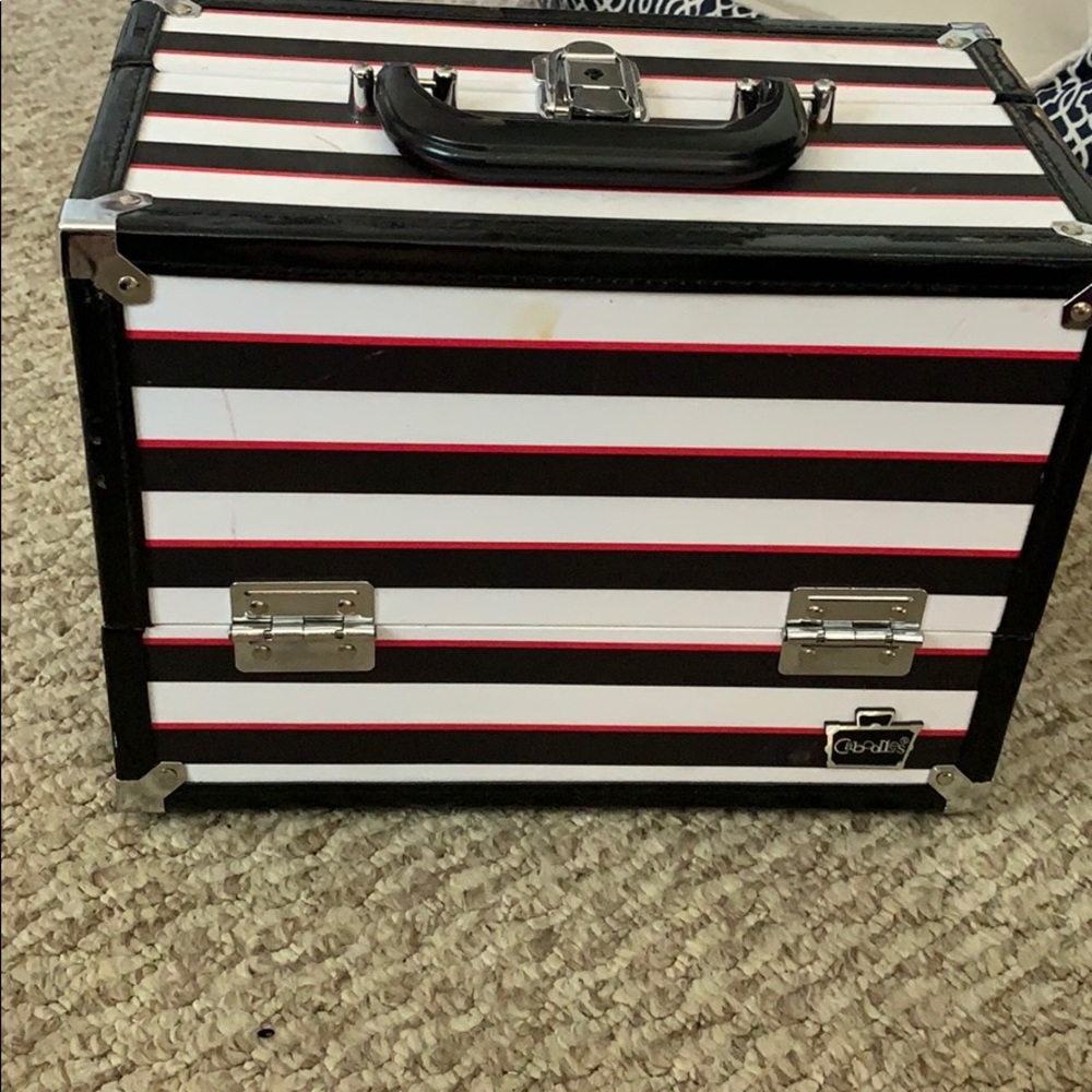 Makeup case